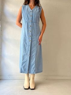 "- Vintage 90s Fads sleeveless denim maxi dress - Silver buttons up the front - No size tags - Medium  Chest: 19\" Waist: 17.5\" Length: 47.5\"" 90s Button Down Dress, 90s Denim Dress Outfit, Casual Sleeveless Maxi Dress With Button Closure, Vintage Button-up Denim Dress For Spring, Retro Buttoned Denim Dress For Spring, Vintage Denim Button-up Dress, Sleeveless Light Wash Denim Dress With Button Closure, Retro Denim Dress With Buttons For Spring, Retro Spring Denim Dress With Buttons