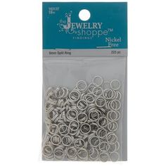 the jewelry shoppe ring assortment pack is packaged in a package with silver colored metal rings