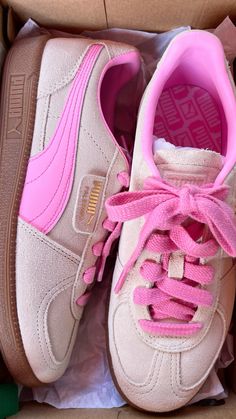 #puma #pumashoes #pumapalermo Puma Palermo, Vintage Style Shoes, Trendy Shoes Sneakers, Shoe Wishlist, Shoes Teen, Pumas Shoes