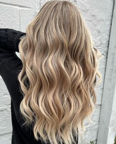 Cashmere Blonde, Dirty Blonde Hair With Highlights, Blonde Light Brown Hair, Shade Of Blonde, Different Hair Lengths, Hair Tips And Tricks, Warm Blonde Hair