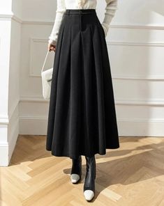 Pleated Maxi Skirt, Long Skirts For Women, Long Skirts, Vintage Skirt, Winter Wardrobe, Long Skirt, Maxi Skirt, Womens Skirt, High Waisted