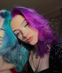 Pink Purple Hair, Dyed Hair Blue, Dyed Curly Hair, Luscious Hair, Alternative Hair, Roots Hair, Cool Hair Color, Hair Inspo Color, Purple Hair