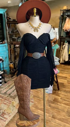 Houston Rodeo Outfit, Western Style Dresses, Houston Rodeo, Cowgirl Dresses, Mommy Outfits, Nashville Outfits, Country Dresses, Casual Wear Dress, Off Shoulder Fashion