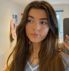 Makeup Ideas Preppy, Preppy Girl Makeup, Preppy Makeup Look, Real Preppy, Y2k Makeup Looks, Preppy Hair, Y2k Soft Girl, Practice Makeup, Aesthetic Hello Kitty