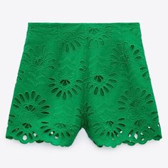 Zara Embroidered Eyelet Shorts High Waisted Emerald Green Bloggers Fav Size Xs. Gorgeous High Rise Emerald Green Eyelet Shorts! Can Be Dressed Up Or Down. Bloggers' Favorite!!! High-Waisted Shorts. Embroidered Eyelet Detail. Tonal Matching Inner Lining. Side Hidden In-Seam Zip Closure. Waist: 14" Length: 15" Inseam: 3" Chic Spring Bottoms With Cutwork Hem, Chic Bottoms With Cutwork Hem For Spring, Green Zara Shorts For Spring, Fitted Green Zara Shorts, Casual Summer Bottoms With Cutwork Hem, Zara Green Shorts For Spring, Zara Bottoms With Floral Embroidery For Summer, Zara Summer Bottoms With Floral Embroidery, Zara Cotton Bottoms With Floral Embroidery