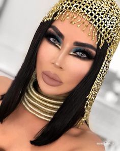 Cleopatra Make-up, Diy Cleopatra, Extreme Make-up, Cleopatra Makeup, Cleopatra Halloween Costume, Cleopatra Halloween, Makeup Zombie, Egyptian Makeup, Fantasy Make-up