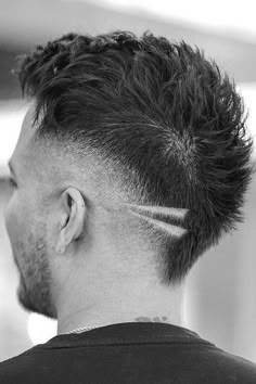 Mohawk Fade Men, Modern Mohawk Men, Temp Fade Haircut, Male Haircuts, Mens Hairstyles Fade, Fresh Cuts