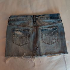 Nwot Abercrombie Girls Denim Skirt. Girls Denim Skirts, Abercrombie Girls, Girls Denim, Abercrombie And Fitch, Denim Mini, Fit Inspo, Denim Mini Skirt, Shirts & Tops, Fitness Inspo