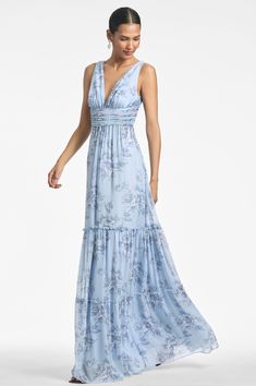 Shop the Justine Gown in Iced Narcissus at Sachin & Babi. FREE Shipping Over $500 & FREE Returns. Light Blue Floral Bridesmaid Dresses, Bridesmaids Aesthetic, Floral Bridesmaids, Creating Clothes, Empire Maxi Dress, Floral Bridesmaid Dresses, Wedding Options, White Bridesmaid, Floral Bridesmaid