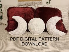 two crocheted pillows on top of a bed with the text, free digital pattern