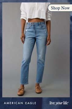 Stretch/Mid-weight structured denim with just enough stretch for everyday comfort/Holds its shape & won't bag out. Ever./Medium wash Women's Jeans, American Eagle Outfitters, Women’s Jeans, Mom Jeans Aesthetic, Mom Looks, Mom Jeans Shorts, Mom Jean, Cropped Jeans, Mom Jeans