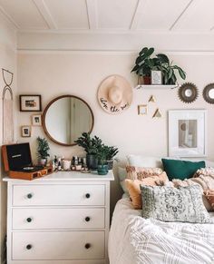 the instagram page shows an image of a bedroom