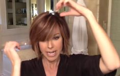 Dominique Sanchez Hair, Hair Styling Tutorials For Short Hair, How To Style Your Hair With Layers, Styling A Layered Bob, Dominic Sachse Hair, How To Style Layered Hair Medium Tutorial, Dominic Sachse, Dominique Sachse Hair 2022, Bob Blowout Tutorial