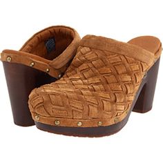 UGG! Damn you Zappos! I need an intervention! Ugg Arroyo, Ugg Clogs, Womens Mules, Work Attire, Discount Shoes, Way Of Life, Womens Uggs, Nice Tops, Chestnut