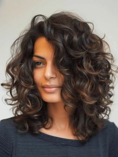 Business Professional Curly Hairstyles, Fine Curly Hair Cuts, Curly Lob Haircut, Mid Length Curly Hair, Spring Haircuts, Curly Lob