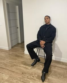 Dr Martens Men Outfit, Ryan Shay, Man Fits, Men Wardrobe, Men Streetwear Outfits, Full Black Outfit, Keith Powers, Black Success