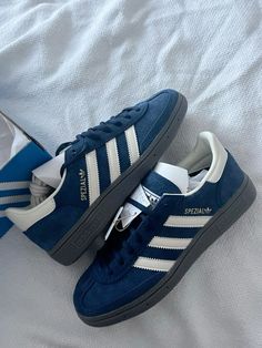 Looks Adidas, Shoes For School, Dr Shoes, Adidas Spezial, Hype Shoes