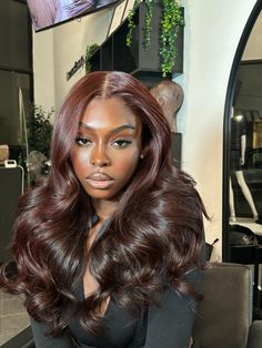 Chocolate Auburn Hair, Brown Hair Dark Skin, Cute Hair Colors, Ginger Hair Color, Pretty Hair Color, Voluminous Hair, Brown Wig