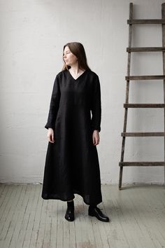 "Daiva dress is made from 100% soft and washed linen.  Details: - Colour: Black - Composition: 100% Oeko-Tex certified linen - Pockets - V-neckline - Medium weight linen - Linen care: machine wash gentle; tumble dry low, ironing optional - The price is for one dress, other pictured items are not included The model is 173 cm/5'8\" and wears a size S." V Neck Linen Dress, Linen Dress Women, Dress Linen, Dress Maxi, Linen Apron, Linen Dresses, Linen Women, Etsy Fashion, Dress For Women