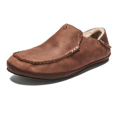 PRICES MAY VARY. A CLASSIC EVERYDAY SLIPPER: The Moloa Slipper is the purest form of relaxation. Made with premium nubuck leather, soft shearling, and OluKai’s signature comfort - the Moloa Slipper will be your go-to men's slipper, no matter the season. 2-IN-1 SHOE & SLIDE: The Moloa Slipper features our patented Drop-In Heel design for both a shoe and slide functionality where the heel can be folded down for slip-on convenience, a heavily waxed nubuck leather upper, genuine shearling lining, an Olukai Mens Slippers, Mens House Slippers, Men’s Slip On Shoes, Mens Slippers Fashion Style, Olukai Mens, Man Of The House, Men's Slippers, Heel Design, Leather Slip On Shoes