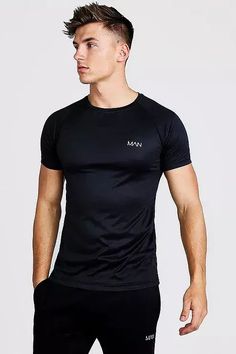 𝗦𝗵𝗼𝗽 Man Active Muscle Fit Raglan T-Shirt today – 𝐎𝐫𝐝𝐞𝐫 𝐧𝐨𝐰 𝐟𝐨𝐫 𝐞𝐱𝐩𝐫𝐞𝐬𝐬 𝐝𝐞𝐥𝐢𝐯𝐞𝐫𝐲 or browse all of our Men Gym Joggers, Upgrade Your Look, Workout Attire, Gym Tops, Tall Clothing, Men's Wardrobe, Basic T Shirt, Mens Activewear, Stand Tall