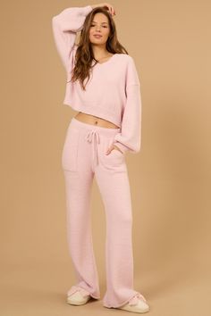 These teddy lounge pants are incredibly soft and cozy, featuring pockets and a drawstring for a comfortable fit. White Dress Skirt, Pink Closet, Christmas Skirt, Lounge Top, Skirts With Boots, Pink Pants, Pink Outfits, Lounge Pants, Jeans Shop