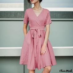 Olivia Mark - Chic Midi Dress with V-Neckline, Solid Color, Short Sleeves, Pockets, Bow Tie Waist Belt, and Cotton Linen Material Midi Dress Work, Beautiful Midi Dresses, Cotton Linen Dresses, Short Summer Dresses, Vestidos Vintage, Romantic Dress, Fashion Mode, Linen Dresses, Linen Clothes