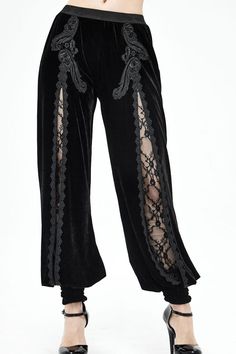 The main material is elastic velvet, the two legs are split in the middle, and the two sides of the split are decorated with lace. The inside is designed with Couture, Gothic Pants, Estilo Rock, Vintage Gothic, Velvet Pants, Gothic Outfits, Looks Style, Character Outfits, Goth Fashion