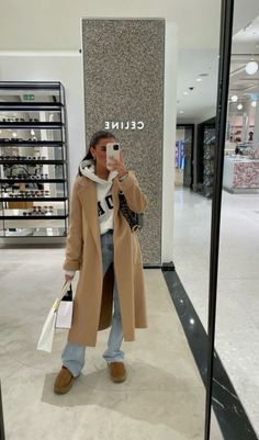 Nyc Winter Outfits, Stile Blair Waldorf, Adrette Outfits, New York Outfit, Nyc Outfits, Fest Outfits, Looks Pinterest, Thanksgiving Outfits