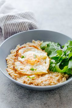 Healthy Dinner Recipes, Eggs And Oats, Breakfast Recipes With Eggs, Recipes With Eggs, Fast Healthy Meals, Oatmeal Recipes, Fried Egg