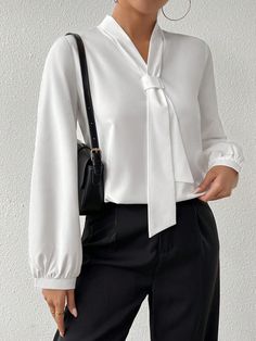 Blusa Elegante de Manga Longa com Desenho de Cadarço Branco Puro para Mulheres Branco elegante  Manga Comprida Tecido Simples Top Não elástico  Women Clothing, size features are:Bust: ,Length: ,Sleeve Length: Classy Tops, Elegant Office Wear, Elegant Blouses, Plain Tops, Blouse White, Inspiration Mode, Kids Sleepwear, Kids Beachwear, Womens Fall