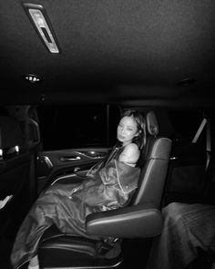 Jennie Instagram, Mantra, Money, Instagram