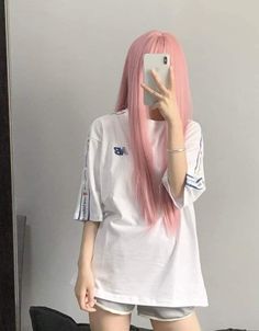 Korean Pink Hair, Pink Hair With Bangs, Hairstyle Photoshoot, Pink Hair Dye, Hair Color Pink