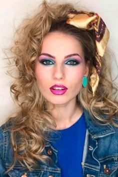 The 80s Are Back In Town: Nostalgic 80s Hair Ideas To Steal The Show ★ 80s Hair And Makeup, 80s Makeup Looks, 80s Hair Styles, 80’s Makeup, 1980s Makeup, 80’s Hair, Look Disco, 80's Hairstyle, Styles Ponytail