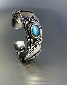 Tis piece is fine silver metal clay over top of a sterling silver core. I set a Labradorite cab as a focal piece. --Lisa Barth Art Clay Silver, Silver Metal Clay, Silver Clay, Silver Core, Silver Jewellery Indian, Metal Clay Jewelry, Clay Bracelet, Fine Silver Jewelry, Precious Metal Clay