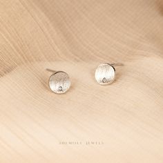 Dainty earrings. A perfect gift for birthday, anniversary, bridesmaids, graduation, friendship, sisters. ♡ Available in thick 14k gold plated or rhodium plated over solid 925 sterling silver. ■ Gift box ■ To reduce unnecessary packing and save trees, each order comes with one gift box only. If you wish to box each jewelry separately, be sure to request in the note to us. Studs Earrings Gold, Save Trees, Circle Earrings Studs, Circle Studs, Studs Earrings, Gift For Birthday, Dainty Earrings, Gold Earrings Studs, Birthday Anniversary