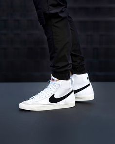 Sneakers Men Nike, Men’s Sneakers, Nike Blazer Outfit Men, Sneakers Fashion Mens, Best Sneakers For Men, Nike Lifestyle, Nike Shoes Men, Nike Clothes Mens