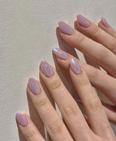 acrylic nails inspo nail design ideas glitter nail-tech springtime summer summertime pretty fashion beauty style stylish perfect purple lilac accessories girly simple shimmer nails professional at home diy Maquillage On Fleek, Summer Cat, Unghie Sfumate, Lilac Nails, Pink Holographic, Pink Chrome, Colorful Nails, Her Nails