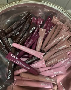 Rhode Lip, Rhode Skin, Makeup Bag Essentials, Fancy Makeup, Makeup Needs, Lip Products, Makeup Obsession, Lip Glosses, Makati