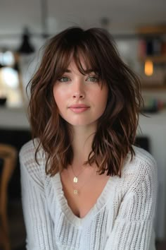 Messy Bangs Medium Hair, Medium Hair And Bangs, Medium Length Haircut With Layers Wavy, Medium Haircut With Bangs, Women Hair Styles, 2024 Hair Trends, Haircuts For Medium Length Hair, Hairstyles For Layered Hair