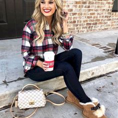 47 Best Outfit Ideas For Winter Holidays Fall 2021 Fashion Trends, 2021 Fashion Trends, Red Flannel Shirt, Looks Jeans, Stylish Scarves, Trendy Sweaters, Trendy Fall Outfits, 2021 Fashion, Next Clothes