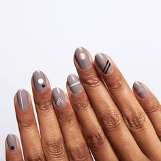 4.1 Nail Design With Black Lines, Nail Designs Black Lines, Simple Graphic Nails, Nail Art Jewels, Minimalist Nails Dots Lines, Nail Lines, Black Line Work Nails, Lines And Dots Nail Art, Nails With Black Dots And Lines