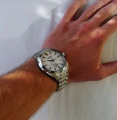 Old Man Fashion, Black Suit Men, Modern Graphic Art, Grand Seiko, Best Watches For Men, Seiko Watches, Classic Watches, Tic Tac, Swiss Watches