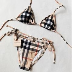 Burberry Nova Vintage Checkered Bikini Set Top & Bottom Size Medium Preloved Item Has Been Worn; Please Expect Minor Imperfections Such As Thread Pulling, Unremovable Stains, Popped Stitching Set Includes Top And Bottom Bikini Separates Burberry Swimwear, Burberry Swim, Pop Stitch, Poolside Fashion, Burberry Vintage, Burberry Women, Swimwear Collection, Womens Swimwear, Womens Swim