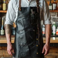 Classic Cocktails, Cowhide Leather, Sleek Design, Apron, Adjustable Straps, Bar