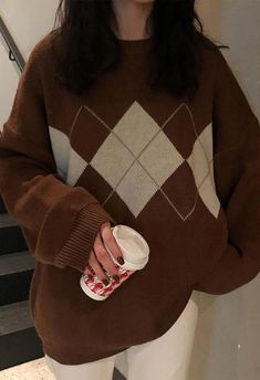 2021 Vintage Argyle Sweater Brown S in Sweaters Online Store | AnotherChill.com Oversize Pullover, Pullover Mode, Vintage Preppy, Basic Sweaters, Estilo Chic, Looks Black, Argyle Sweater