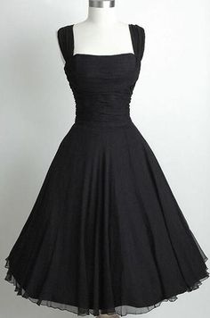 Vintage 1950s Dresses, Homecoming Dresses Short Black, Vintage Homecoming Dresses, Black Homecoming Dress, Chique Outfits, Vintage Prom, Black Party Dresses, Black Chiffon, Short Prom Dress