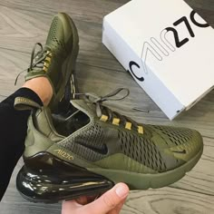 Nike Air Max 270 Women, Sweatshirts Nike, Nike Air Shoes, Cute Sneakers, Fresh Shoes, Workout Shoes, Air Max 270