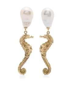 18kt gold plated drop design seahorse pendant freshwater pearl butterfly fastening for pierced ears These earrings come as a pair. All products are handcrafted. This piece comes complete with a protective dust bag. We've partnered with Good On You — an independent agency that rates how brands perform in relation to their impact on the planet, people and animals, with a multi-criteria rating simplified to a five points scale. In order to be awarded our conscious label, larger brands need to score a minimum of four out of five ('Good'), while smaller brands must score at least three out of five ('It's a start'). This item comes from a brand rated five out of five ('Great') by Good on You at the time it was added on FARFETCH. Please note, this is a brand-level rating and does not guarantee th Seahorse Jewelry, Pearl Earrings Gold, Pearl Butterfly, Seahorse Pendant, Fish Jewelry, Planet People, Drop Design, Gold Pearl Earrings, Demi Fine Jewelry