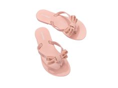 Step into summer with Mini Melissa Harmonic M Lover flip flops. The delicate bow, adorned with the iconic Melissa logo adds a romantic touch to this timeless silhouette. These are ultra-lightweight and practical, making them the perfect choice for every warm-weather outfit. Plus, you can match your mini! Melissa Lavender, Cute Pink Non-slip Jelly Sandals, Pink Slip-on Flip Flops For Beach Season, Melissa Sandals Jelly, Mini Melissa Shoes, Mini Melissa, Warm Weather Outfits, Ballet Flats, Warm Weather